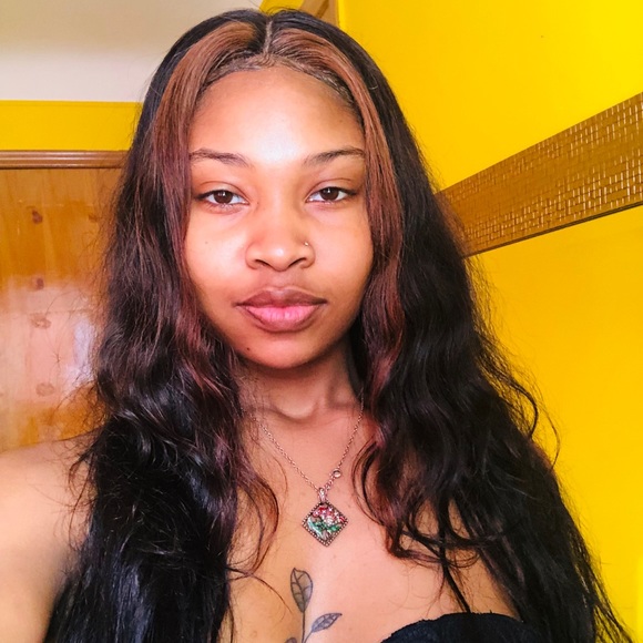 Custom Lace Closure Unit - Picture 2 of 3